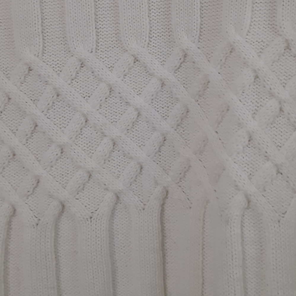 sweater - Picture 2 of 3